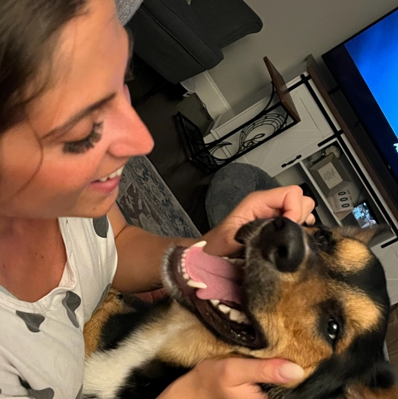 Hi! I'm Ashleigh! - Picture 11 of 12